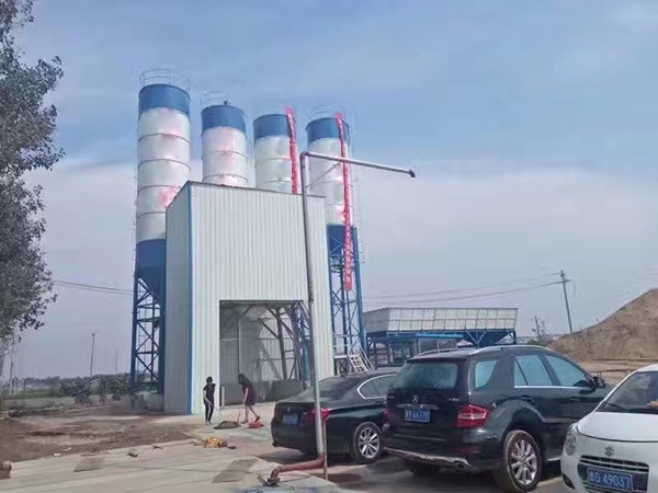 混凝土搅拌站主机清洗