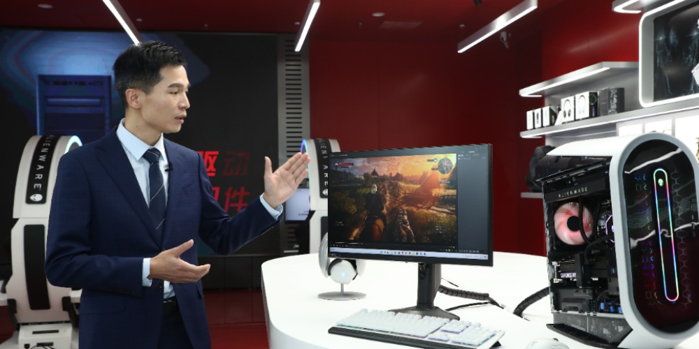 外星人主机配啥显示屏