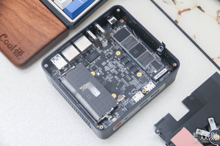 最小的迷你助主机