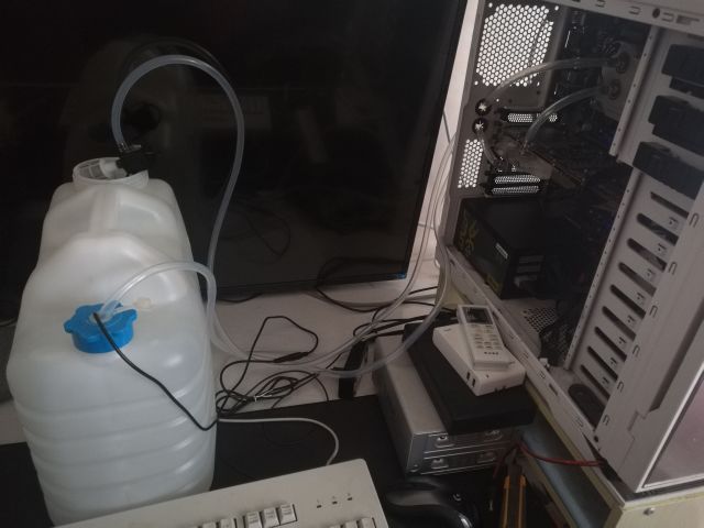 水冷主机过热