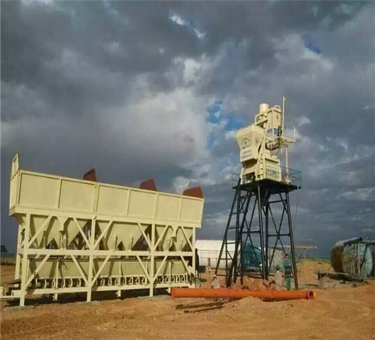 混凝土搅拌站主机清洗