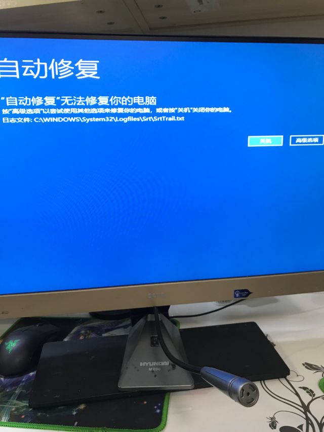 显卡挡住了主机电池