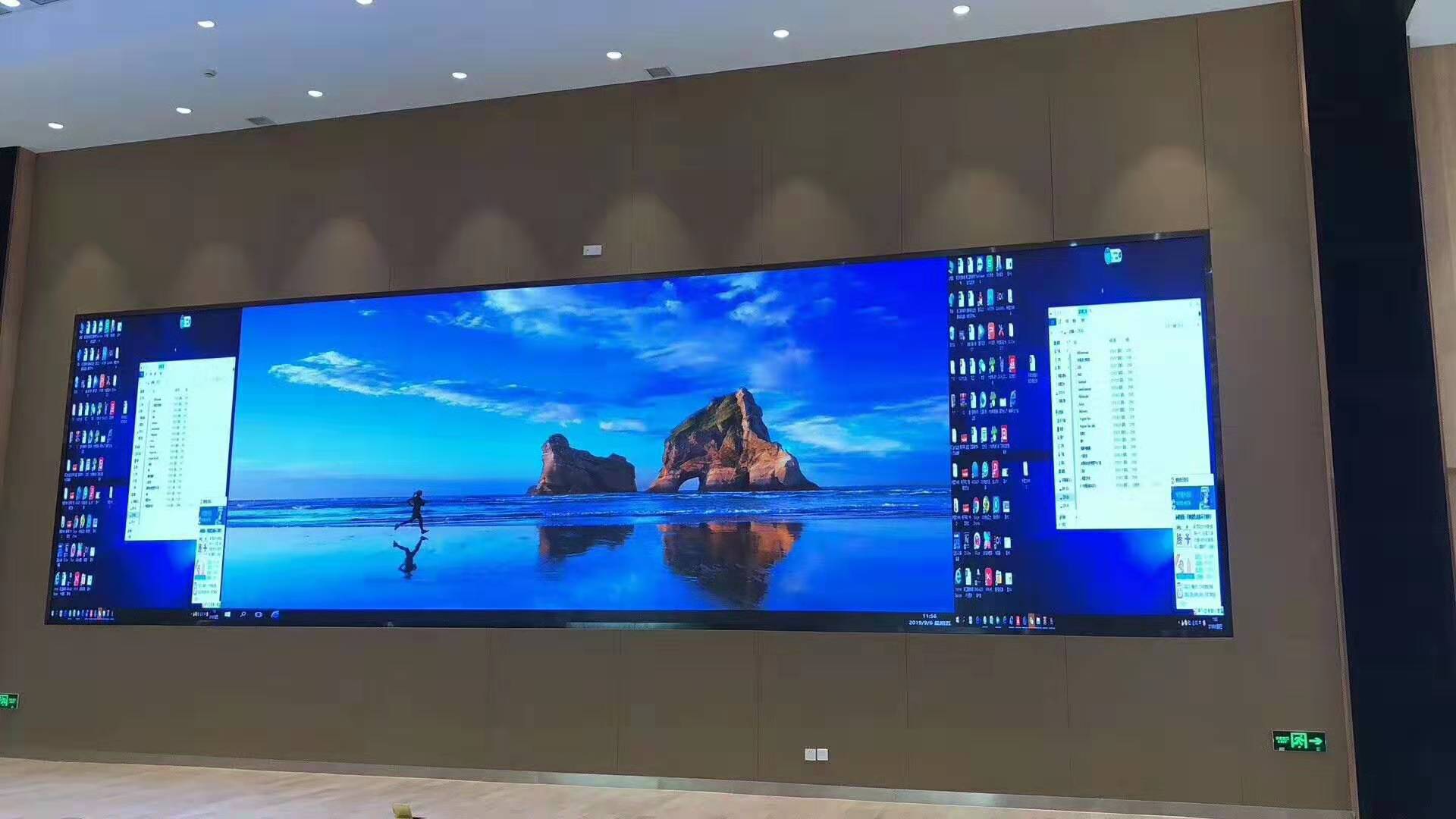 显示器与主机连接线怎样链接