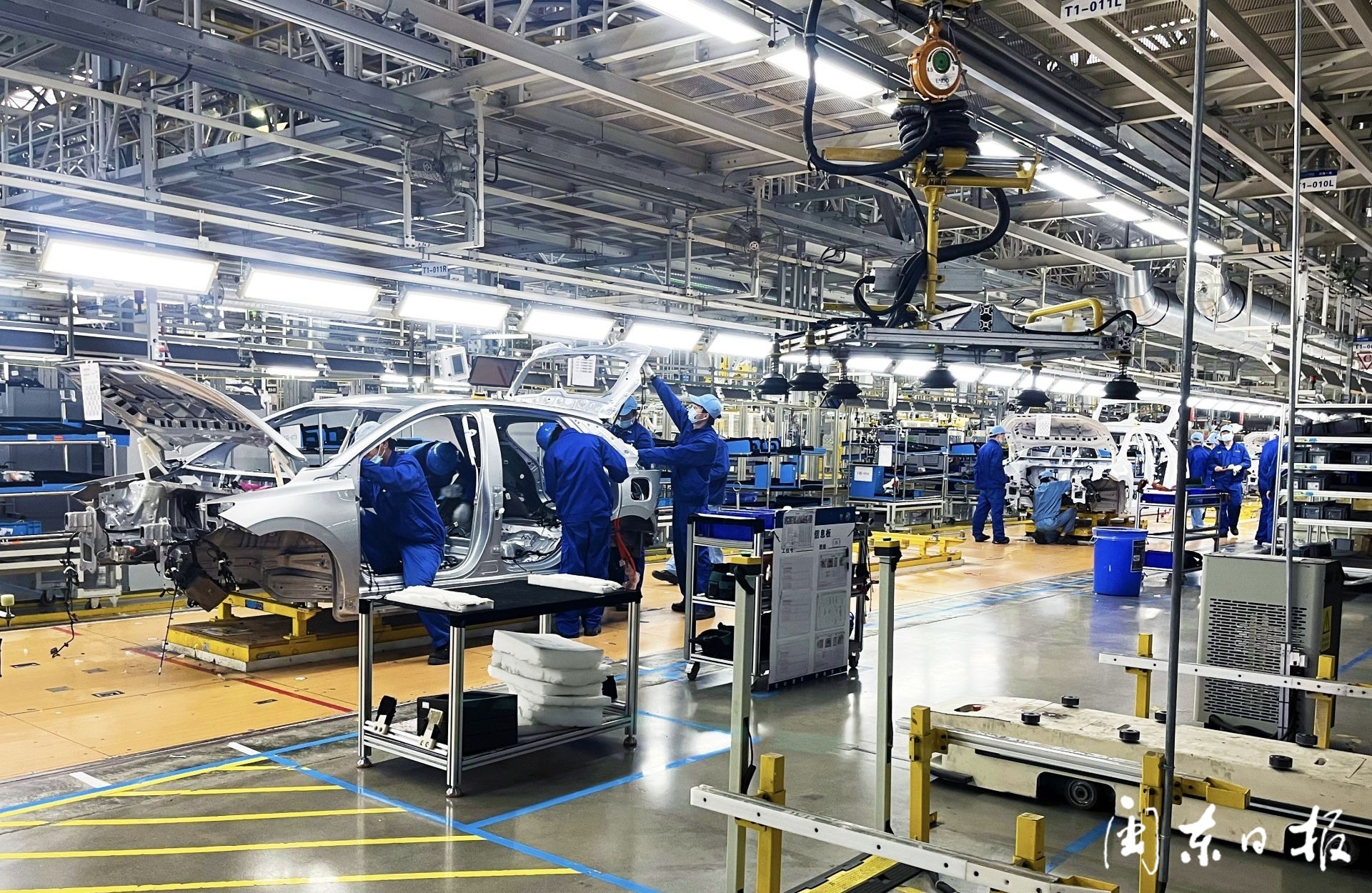 汽车主机厂参观图片